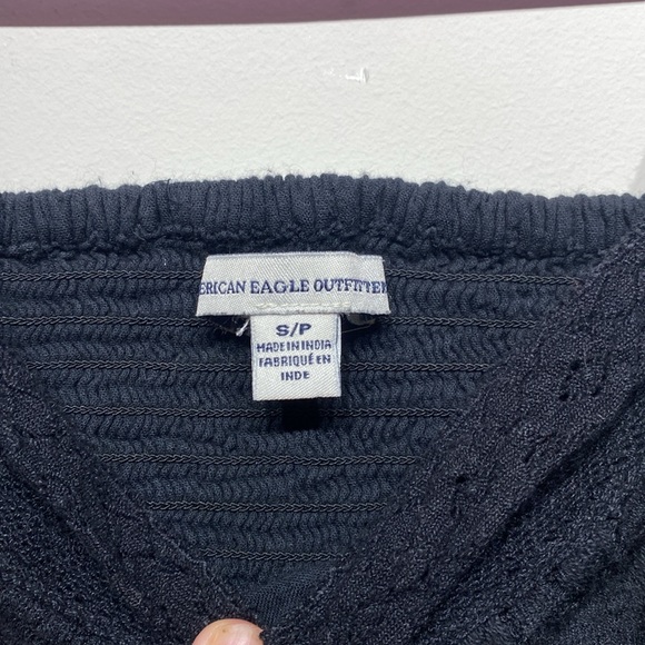 American Eagle crop top - Picture 2 of 3